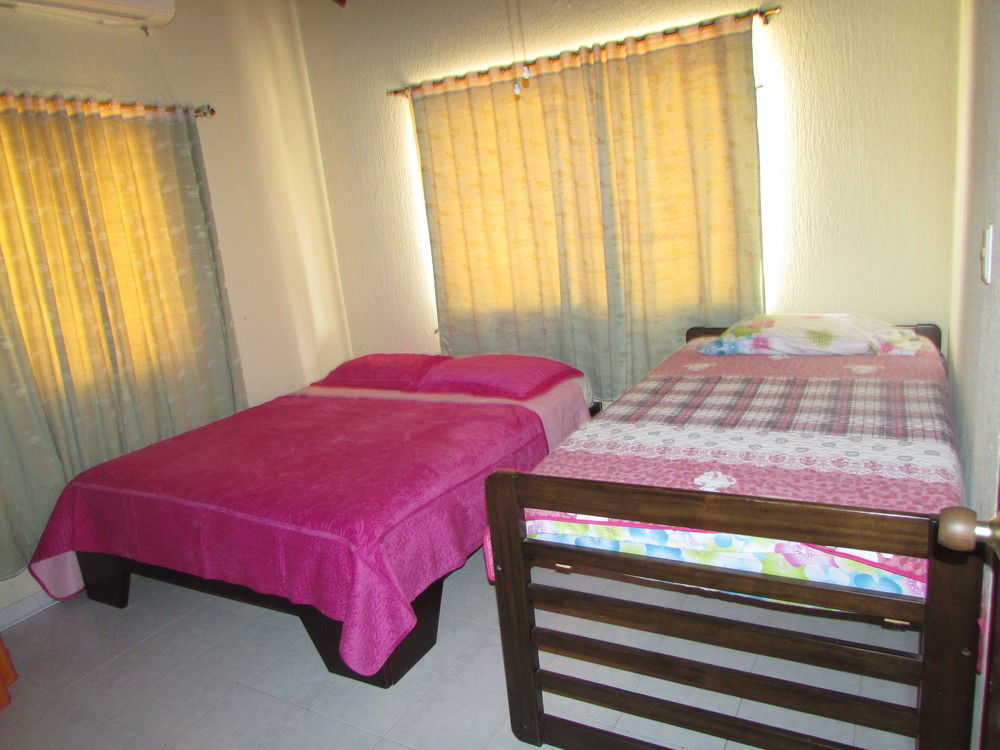 Posada Hostal Miss Marlly San Andres  Exterior photo